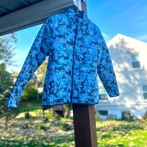 NWT Gorgeous Blue!! Vera Bradley Puffer Jacket. S